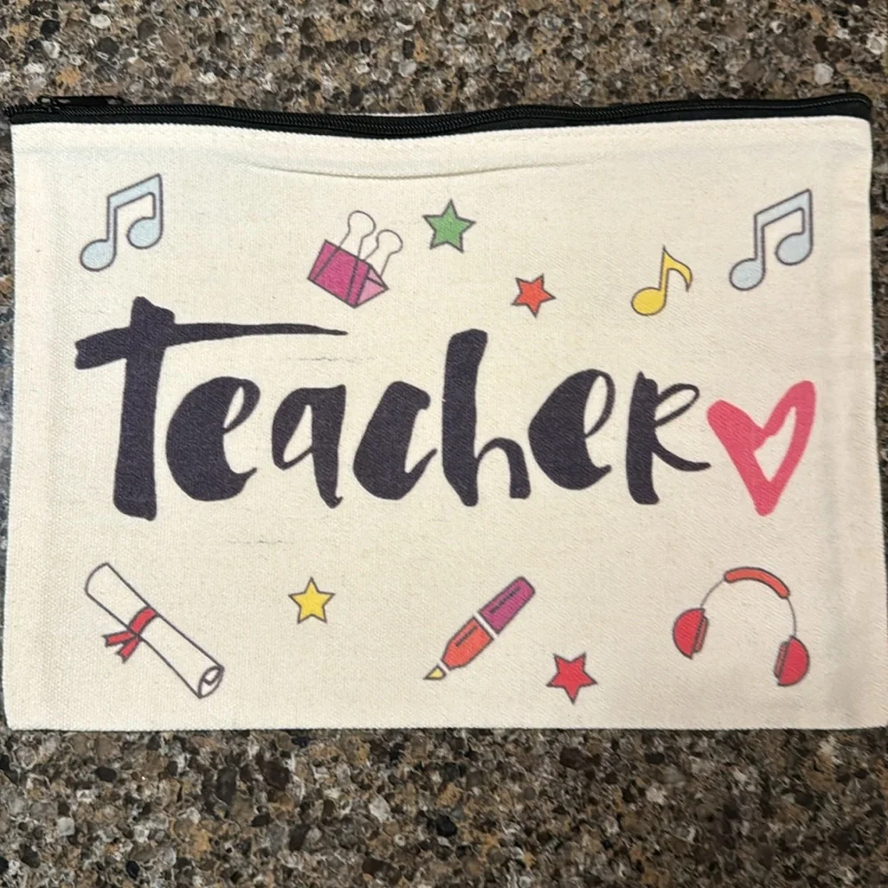 NEW Set of 4 Teacher Bags for pencils or other supplies